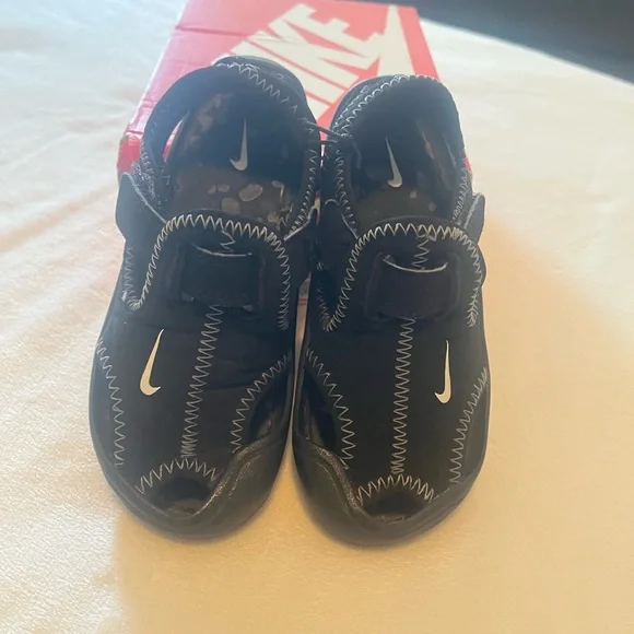 Nike Black Kids Water Shoes with White Swoosh - Picture 2 of 7